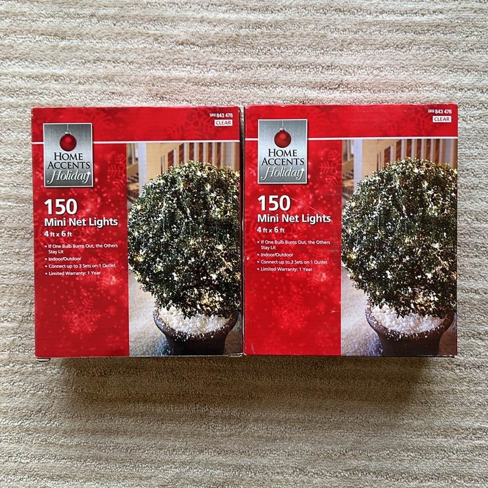 2 Sets of Home Accents Holiday 150 Clear Incandescent Mini Net Lights 4ft x 6 ft